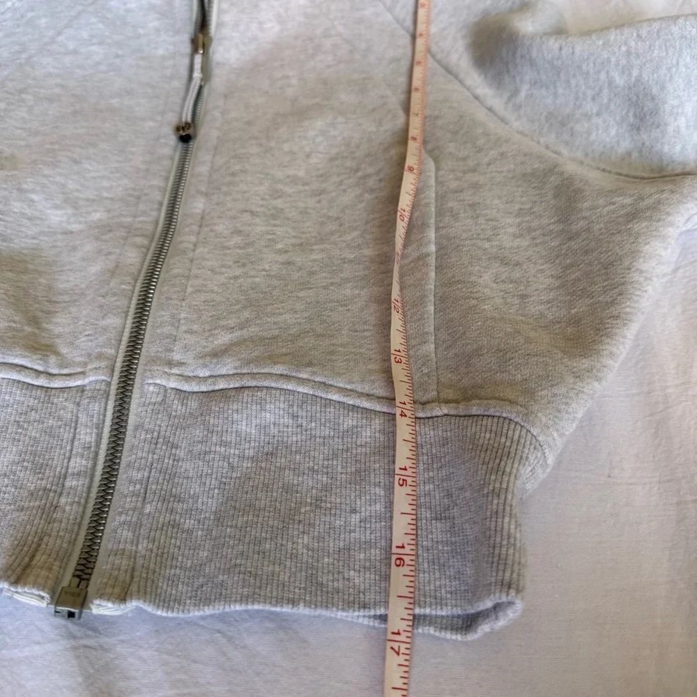 Lululemon Scuba Full-Zip Cropped Hoodie Heathered Core Ultra Light Grey Size 6